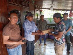 Peduli Korban Kebakaran Rufei, Bakal Calon Gubernur PBD Joppye Onesimus Wayangkau Beri Bantuan