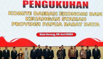 Mohammad Musa’ad Dikukuhkan Sebagai Ketua Komite Daerah Ekonomi dan Keuangan Syariah Papua Barat Daya