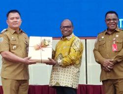 Sertijab Pj Walikota Sorong, Bernhard Rondonuwu Harap Dapat Dukungan dari Semua Pihak