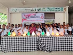 Belajar Langsung ke Bali, Mama Papua Buat Lampu dan Bros dari Limbah Kerang