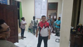 Pj Wali Kota Sorong Maraton Cek 10 Kantor Kelurahan Hingga Malam Hari