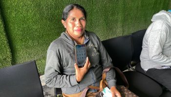 Aplikasi Mobile JKN, Mudahkan Rufina Akses Layanan Administrasi BPJS