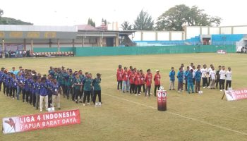 Buka Liga 4 Regional PBD, Gubernur Elisa Kambu Janji Juara 1 Dapat Hadiah Rp 50 Juta