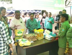 Ratusan Warga Serbu Pasar Murah dan Pengobatan Massal yang Digelar TP-PKK Papua Barat Daya