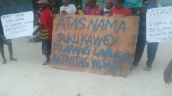 Protes Izin Tambang Nikel Akan Dicabut, Pemilik Hak Ulayat Palang Pulau Wayag, Raja Ampat