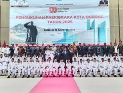 Kukuhkan Paskibra Kota Sorong Tahun 2025, Walikota Sorong: Kalian Pemuda-Pemudi Terpilih
