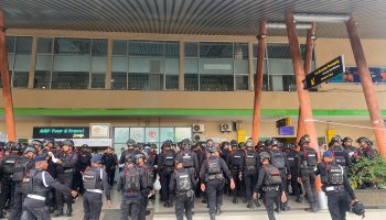 100 Personel Brimob Polda Papua Barat Tiba di Kota Sorong Siap Amankan Unjuk Rasa