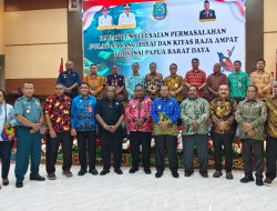 Gubernur Elisa Siap Tempuh Semua Jalur Rebut 3 Pulau di Raja Ampat yang Dicaplok Maluku Utara