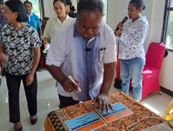 Gubernur Elisa Kambu Resmikan Ratusan Rumah untuk OAP di Sorong