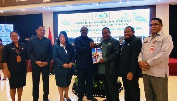 LKPJ 2025 Diserahkan, Gubernur Elisa Kambu Buka Ruang Kritik untuk Perbaikan Kinerja