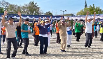 TP-PKK Kota Sorong Gaungkan Gaya Hidup Sehat Lewat Senam Massal dan Cek Kesehatan Gratis