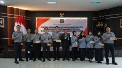 Kakanwil Kemenkum Papua Barat Lantik 10 Pejabat Fungsional Baru