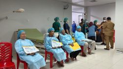 110 Warga Jalani Operasi Katarak Gratis di RS JP Wanane
