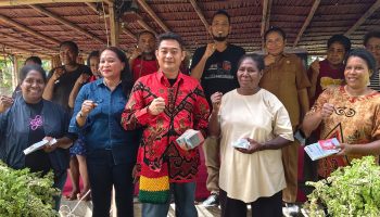 Partai Garuda Salurkan Bantuan untuk Tiga UMKM di PBD, Dorong Go Digital