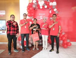Rayakan Hari Pelanggan Nasional 2026, Telkomsel Maluku & Papua Berikan Layanan Sepenuh Hati dengan Kejutan Manis