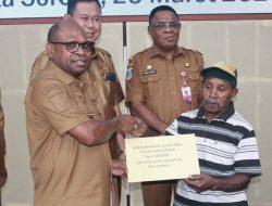 180 UMKM di Kota Sorong Terima Bantuan Rp 8,5 Juta