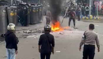 4 Tapol NFRPB Diberangkatkan ke Makassar, Kantor Walikota-Kantor Gubernur PBD Hingga Mobil Dinas Dirusak